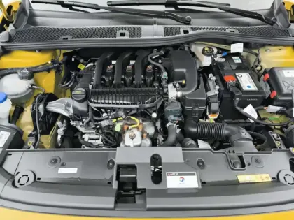 Photo 26 Peugeot 208  PureTech 75 S&S BVM5