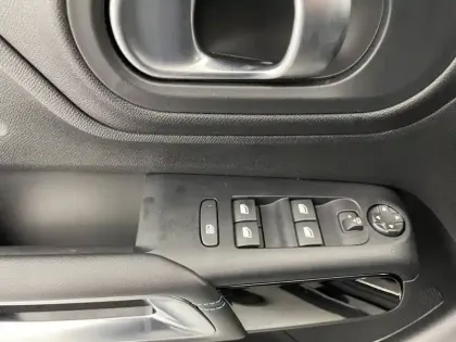 Photo 32 Citroën C5 aircross  Hybride Rechargeable 225 e-EAT8