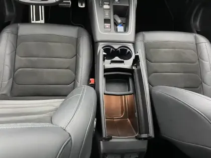 Photo 25 Citroën C5 aircross  Hybride Rechargeable 225 e-EAT8