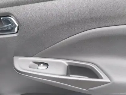 Photo 17 Nissan Micra  IG-T 92