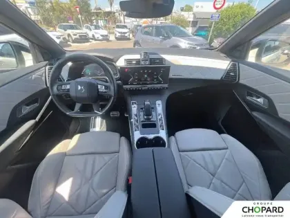 Photo 13 DS Ds 7 DS7 Crossback Hybride E-Tense 300 EAT8 4x4