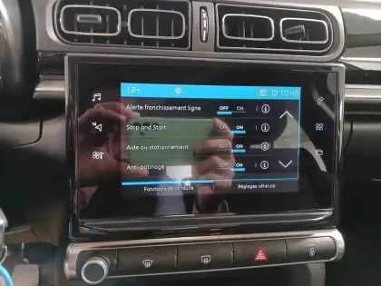 Photo 16 Citroën C3  BlueHDi 100 S&S BVM6