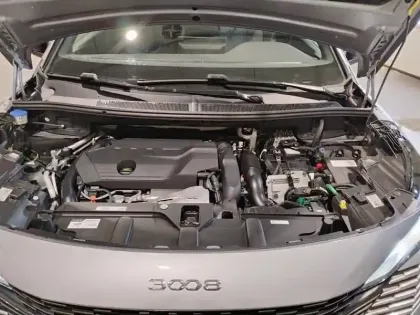 Photo 26 Peugeot 3008  Hybrid 180 e-EAT8
