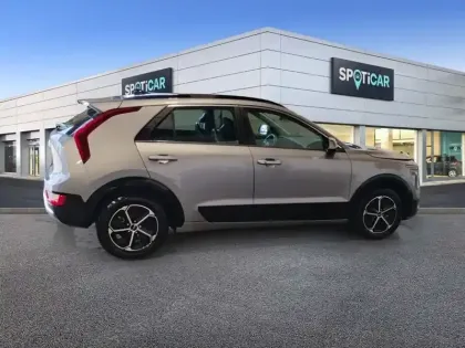 Photo 5 Kia Niro  1.6 GDi 141 ch HEV DCT6