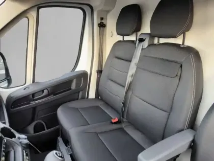 Photo 31 Citroën Jumper  FOURGON TOLE 33 L2H2 140 S&S BVM6