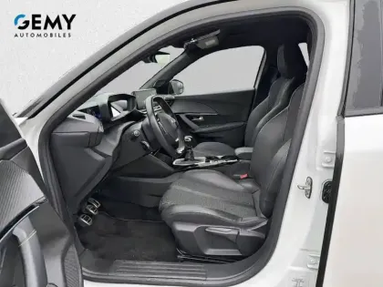 Photo 8 Peugeot 2008  PureTech 130 S&S BVM6