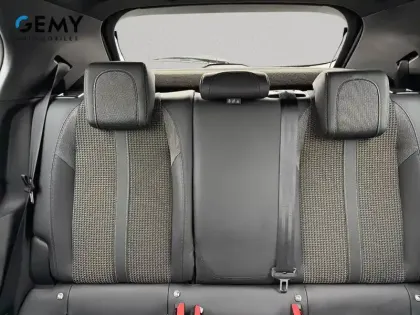 Photo 9 Peugeot 2008  PureTech 130 S&S BVM6