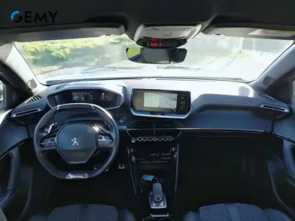 Photo 7 Peugeot 2008  PureTech 130 S&S EAT8