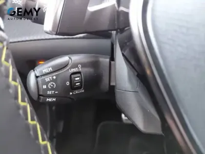 Photo 14 Peugeot 2008  PureTech 130 S&S EAT8