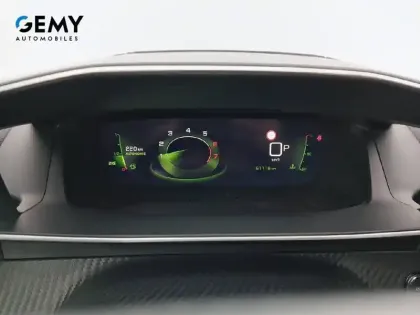 Photo 75 Peugeot 2008  PureTech 130 S&S EAT8