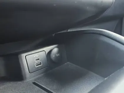 Photo 49 Ford Kuga  2.5 DURATEC 190 FLEXIFUEL FHEV E85 POWERSHIFT