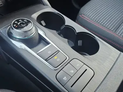 Photo 31 Ford Kuga  2.5 DURATEC 190 FLEXIFUEL FHEV E85 POWERSHIFT