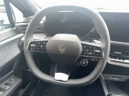 Photo 8 Renault Clio  E-Tech full hybrid 160 ch