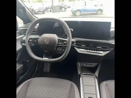 Photo 11 Renault Clio  E-Tech full hybrid 160 ch