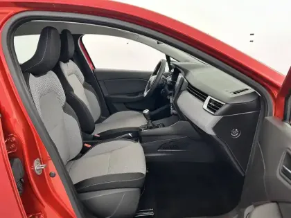 Photo 49 Renault Clio  Blue dCi 100 ch GSR2