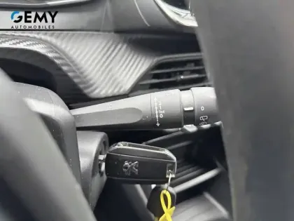 Photo 14 Peugeot 208  PureTech 75 S&S BVM5