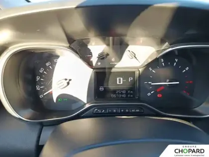 Photo 16 Citroën C3 Aircross  PureTech 130 S&S EAT6