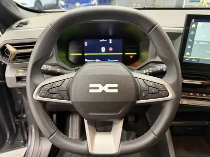 Photo 18 Dacia Duster  Hybrid 140