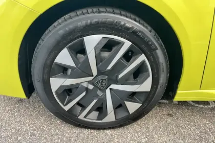 Photo 8 Peugeot 208  PureTech 100 S&S BVM6