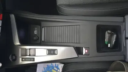 Photo 22 Peugeot 308  BlueHDi 130ch S&S EAT8