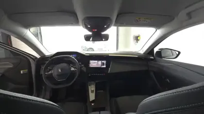 Photo 10 Peugeot 308  BlueHDi 130ch S&S EAT8