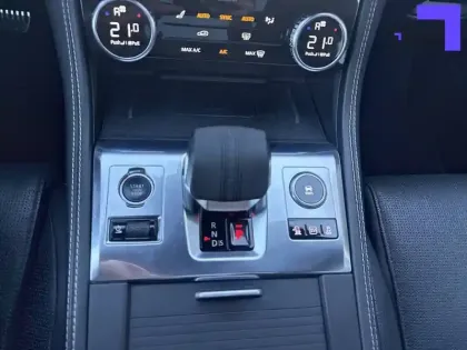 Photo 9 Jaguar F-Pace  2.0 - P400e PHEV AWD BVA8