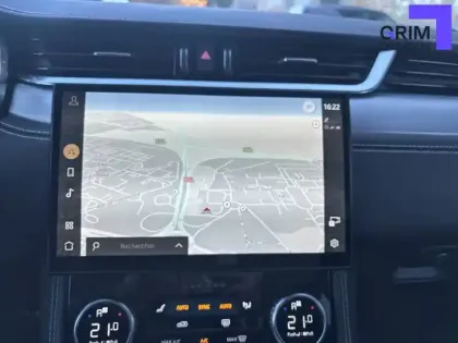 Photo 8 Jaguar F-Pace  2.0 - P400e PHEV AWD BVA8