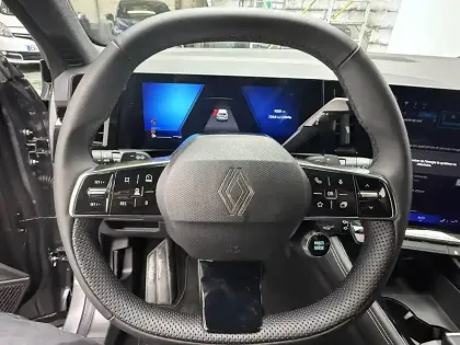 Photo 46 Renault Austral  full hybrid E-Tech 200 ch