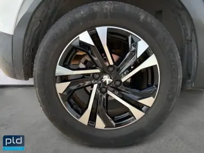 Photo 18 Peugeot 2008  BlueHDi 100 S&S BVM6