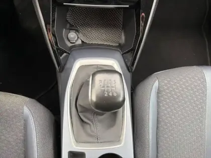 Photo 20 Peugeot 2008  BlueHDi 100 S&S BVM6