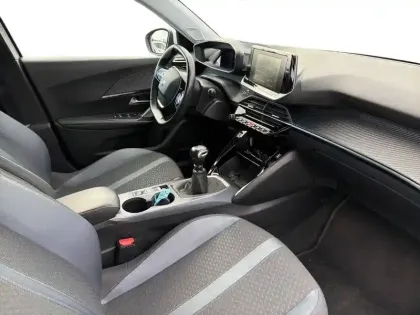 Photo 8 Peugeot 2008  BlueHDi 100 S&S BVM6