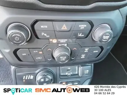 Photo 20 Jeep Renegade  1.3 Turbo T4 190 ch PHEV AT6 4xe eAWD