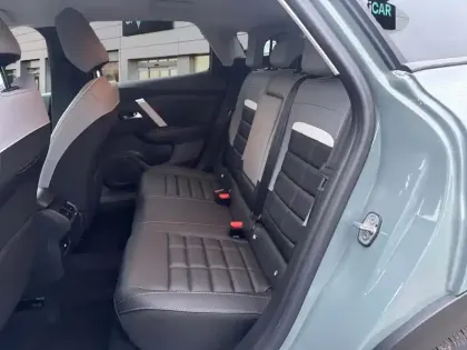 Photo 12 Citroën C4  Hybride 136 e-DCS6