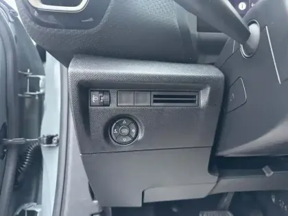 Photo 28 Citroën C4  Hybride 136 e-DCS6