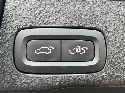 Photo 9 Volvo Xc60  B4 197 ch Geartronic 8