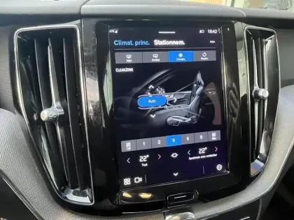 Photo 19 Volvo Xc60  B4 197 ch Geartronic 8