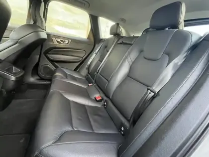 Photo 10 Volvo Xc60  B4 197 ch Geartronic 8