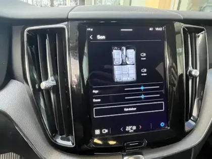 Photo 25 Volvo Xc60  B4 197 ch Geartronic 8