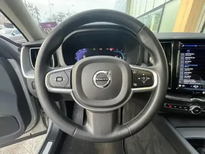 Photo 14 Volvo Xc60  B4 197 ch Geartronic 8