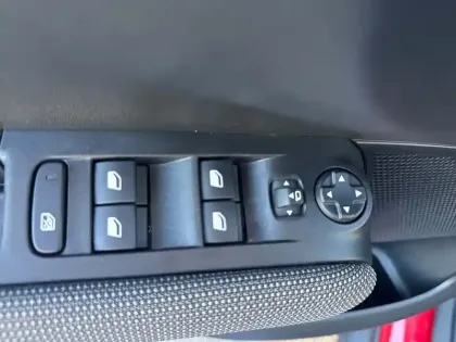 Photo 23 Citroën C3 Aircross  PureTech 110 S&S BVM6