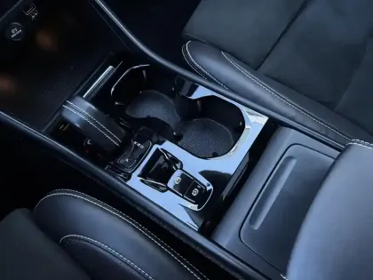 Photo 25 Volvo Xc40  T3 163 ch Geartronic 8