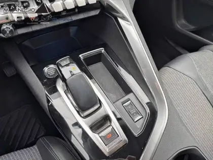 Photo 15 Peugeot 3008  Hybrid 225 e-EAT8