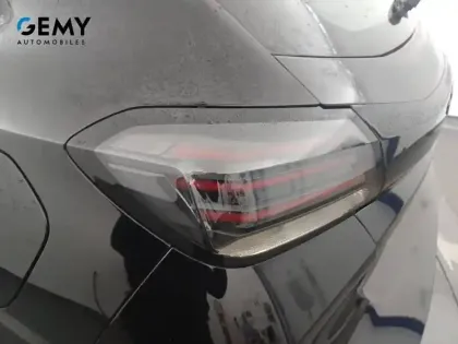 Photo 16 Peugeot 208  Hybrid 110 e-DCS6