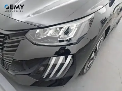 Photo 15 Peugeot 208  Hybrid 110 e-DCS6