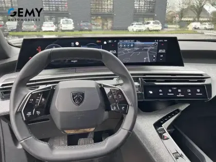 Photo 14 Peugeot 5008  Hybrid 136 e-DCS6