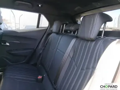 Photo 52 Peugeot 2008  PureTech 130 S&S EAT8