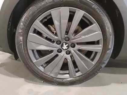 Photo 8 Peugeot 3008  Hybrid 225 e-EAT8