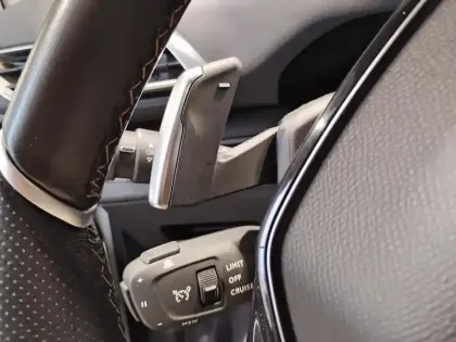 Photo 20 Peugeot 3008  Hybrid 225 e-EAT8