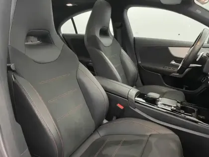 Photo 29 Mercedes CLA  Coupé 250 e 8G-DCT