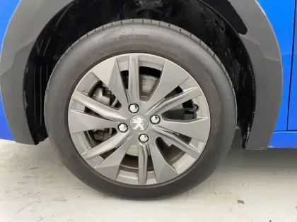 Photo 34 Peugeot 208  Electrique 50 kWh 136ch